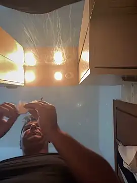 SecretlyDD online show from 15, 3, 2025