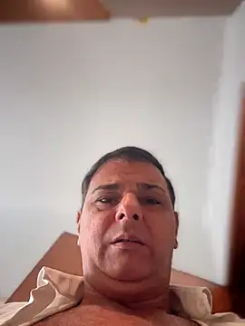 SecretlyDD online show from 6, 11, 2025