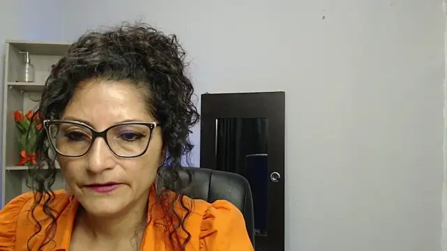 arianna ros3 online show from 7, 2, 2025