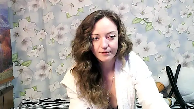 Snapshot of KattyLuuu chatting on 3, 3, 2025 KattyLuuu online show from 3, 3, 2025