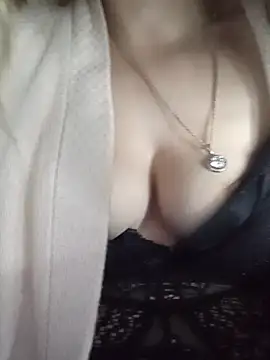 Snapshot of KattyLuuu chatting on 27, 6, 2026 KattyLuuu online show from 27, 6, 2026