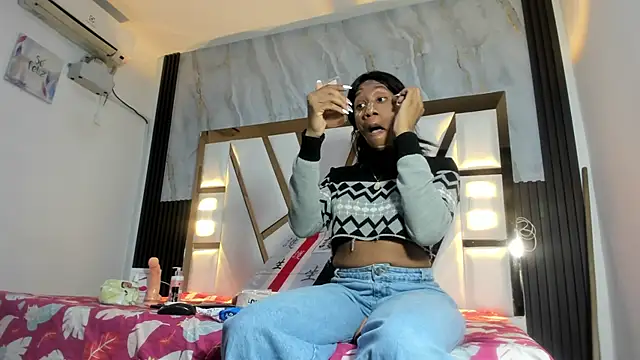 Snapshot of amber_diior chatting on 27, 9, 2025 amber diior online show from 27, 9, 2025