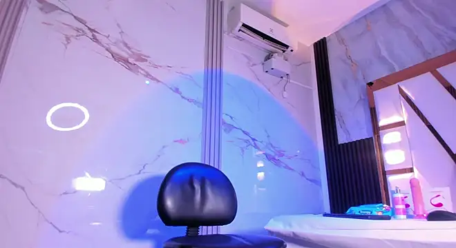 Snapshot of amber_diior chatting on 13, 11, 2025 amber diior online show from 13, 11, 2025