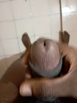 Snapshot of tharu111111 chatting on 4, 2, 2025 tharu111111 online show from 4, 2, 2025