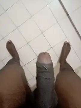 Snapshot of tharu111111 chatting on 17, 1, 2026 tharu111111 online show from 17, 1, 2026