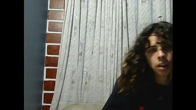 Snapshot of HotCakesuwu chatting on 15, 1, 2025 HotCakesuwu online show from 15, 1, 2025