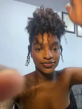 Zizi-campbel online show from 11, 2, 2025