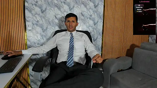 Hideintheoffice online show from 11, 9, 2025