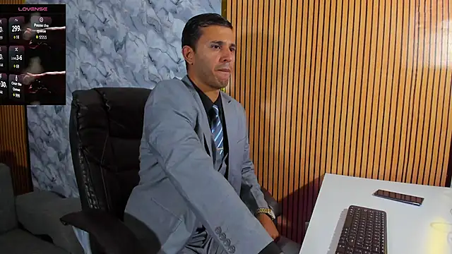 Hideintheoffice online show from 25, 9, 2025