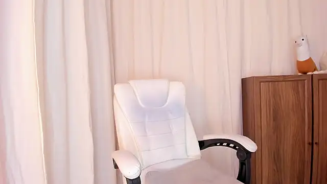 Maddy bennet online show from 17, 1, 2025