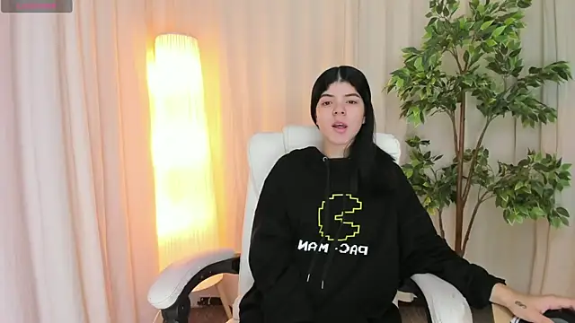 Maddy bennet online show from 7, 3, 2025