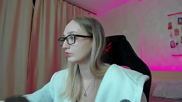 Cheryl  Brown online show from 12, 2, 2025