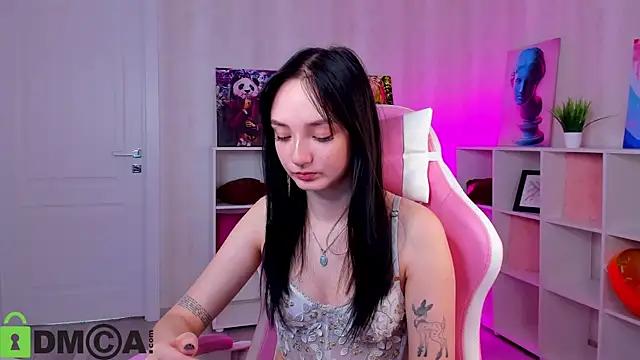 Cheryl  Brown online show from 20, 11, 2025