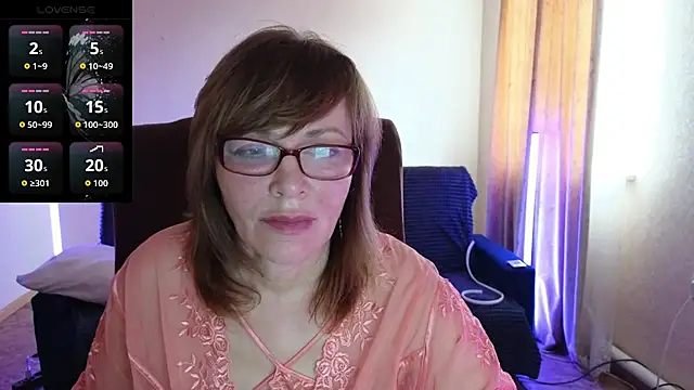 Snapshot of Miss_Moren chatting on 4, 4, 2026 Miss Moren online show from 4, 4, 2026