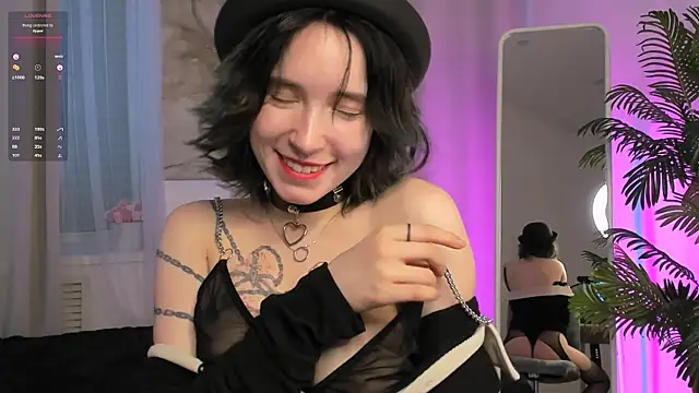 lilithlunna online show from 2, 2, 2025