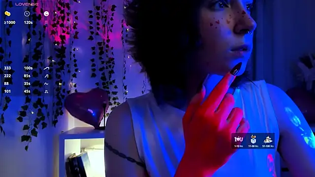 lilithlunna online show from 16, 2, 2025