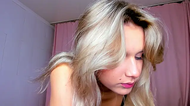 MeowthLilu online show from 7, 11, 2025