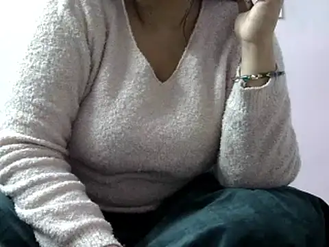 Housewife12 online show from 18, 1, 2025