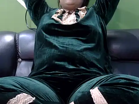 Housewife12 online show from 13, 3, 2025