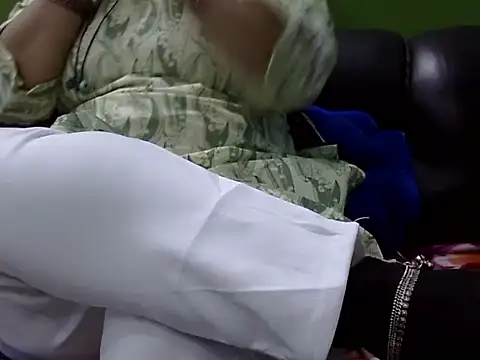 Housewife12 online show from 16, 12, 2025