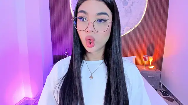 RoseCassie online show from 25, 5, 2026