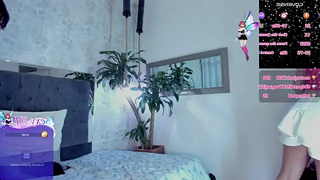 Snapshot of hinata_itachi chatting on 12, 1, 2025 hinata itachi online show from 12, 1, 2025