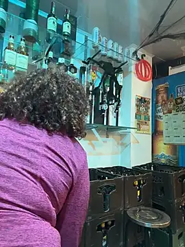 Snapshot of lauraltt chatting on 4, 11, 2025 lauraltt online show from 4, 11, 2025