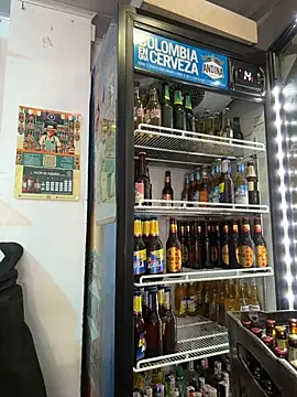 Snapshot of lauraltt chatting on 9, 11, 2025 lauraltt online show from 9, 11, 2025