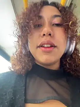 Snapshot of lauraltt chatting on 15, 11, 2025 lauraltt online show from 15, 11, 2025