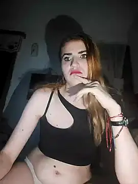 Snapshot of Anne-Mo chatting on 4, 3, 2025 Anne-Mo online show from 4, 3, 2025