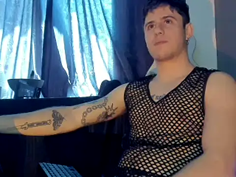 Snapshot of Antonello_Vannucci chatting on 17, 11, 2025 Antonello Vannucci online show from 17, 11, 2025