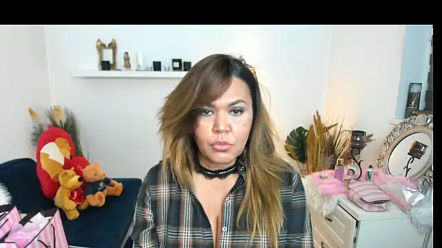 Snapshot of Aileen_Stone chatting on 15, 2, 2025 Aileen Stone online show from 15, 2, 2025