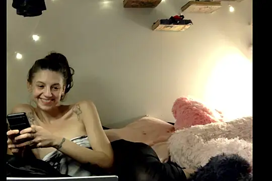 Snapshot of vavavixen chatting on 23, 12, 2024 vavavixen online show from 23, 12, 2024