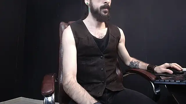 Snapshot of AxelColton chatting on 12, 2, 2025 AxelColton online show from 12, 2, 2025