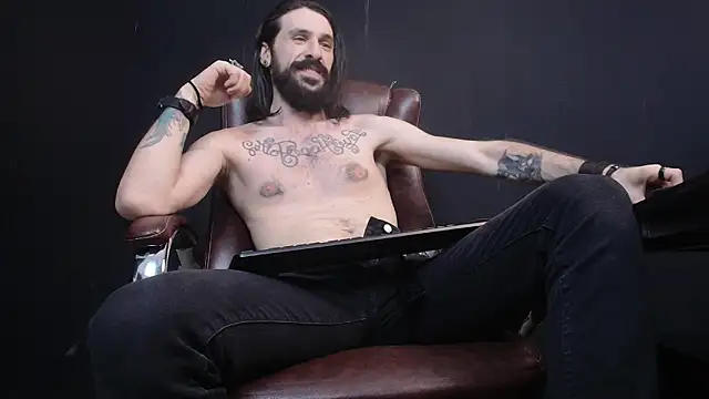 Snapshot of AxelColton chatting on 15, 2, 2025 AxelColton online show from 15, 2, 2025
