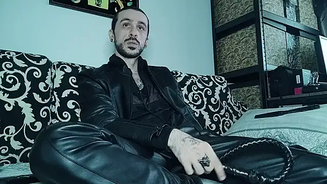 Snapshot of AxelColton chatting on 18, 9, 2025 AxelColton online show from 18, 9, 2025