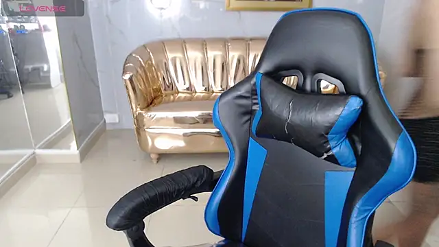 Snapshot of honey_torres_sub chatting on 6, 11, 2025 honey torres sub online show from 6, 11, 2025