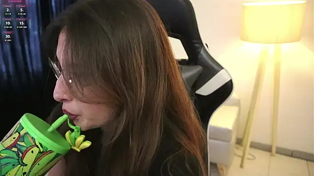 Daisha Riley online show from 30, 10, 2025