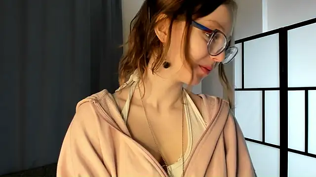 Snapshot of EIviaForland chatting on 27, 12, 2024 EIviaForland online show from 27, 12, 2024