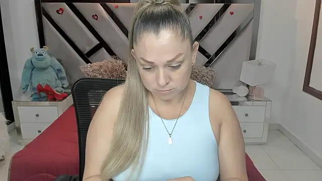 natalia5560 online show from 8, 11, 2025