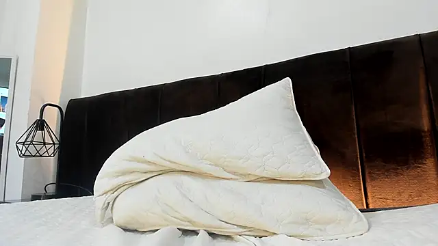 AbrilSonne online show from 19, 3, 2025