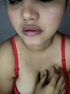 Snapshot of Riya_Stream01 chatting on 14, 2, 2025 Riya Stream01 online show from 14, 2, 2025