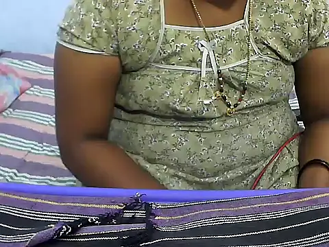 Snapshot of telugu_indhu_0001 chatting on 12, 10, 2025 telugu indhu 0001 online show from 12, 10, 2025