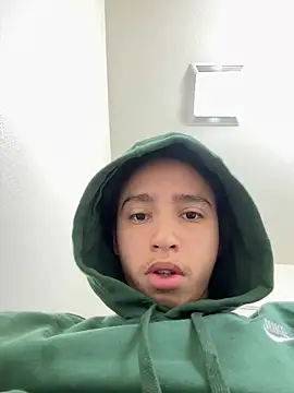 Snapshot of qbaby96 chatting on 1, 1, 2025 qbaby96 online show from 1, 1, 2025