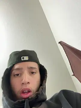 Snapshot of qbaby96 chatting on 6, 2, 2025 qbaby96 online show from 6, 2, 2025