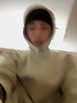 Snapshot of qbaby96 chatting on 7, 3, 2025 qbaby96 online show from 7, 3, 2025