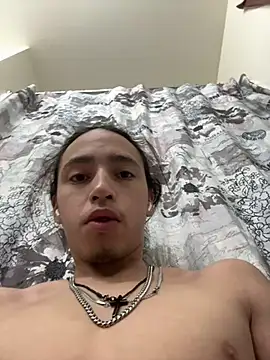 Snapshot of qbaby96 chatting on 12, 3, 2025 qbaby96 online show from 12, 3, 2025