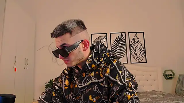 Devin Jay online show from 27, 2, 2025