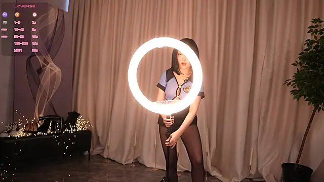 Amelyisthatyou online show from 20, 4, 2026