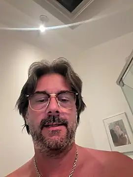 Johnny Bottoms online show from 1, 7, 2026